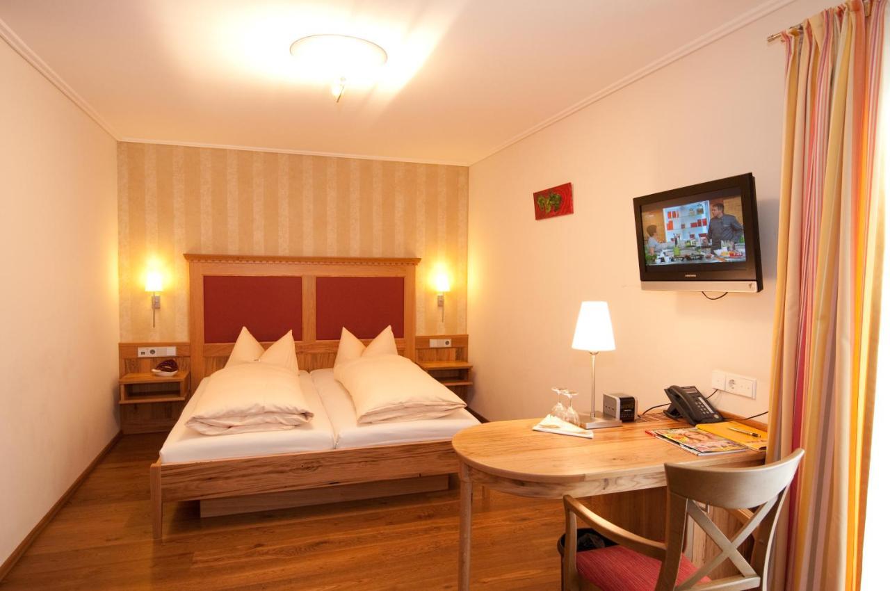 Hotel & Gasthof Loewen Ulm Ngoại thất bức ảnh